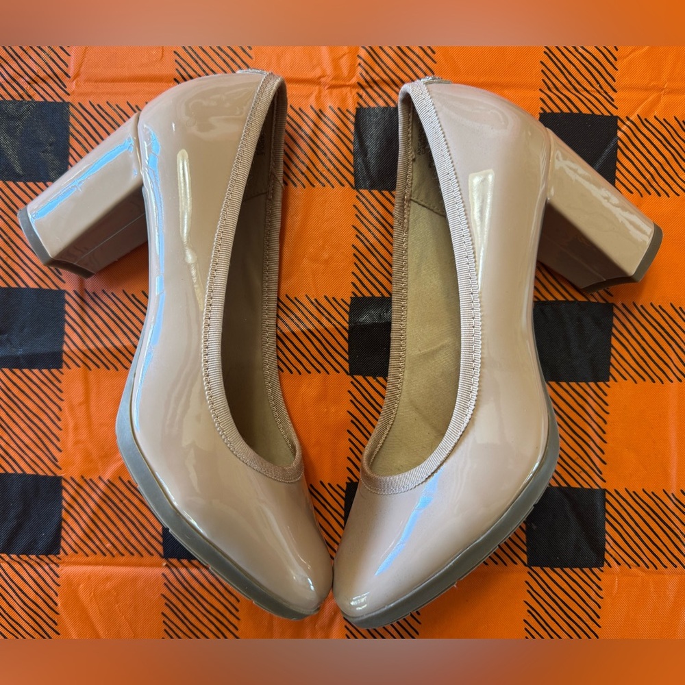 Anne Klein Women's Carole Pump, Size 6.5, No Box